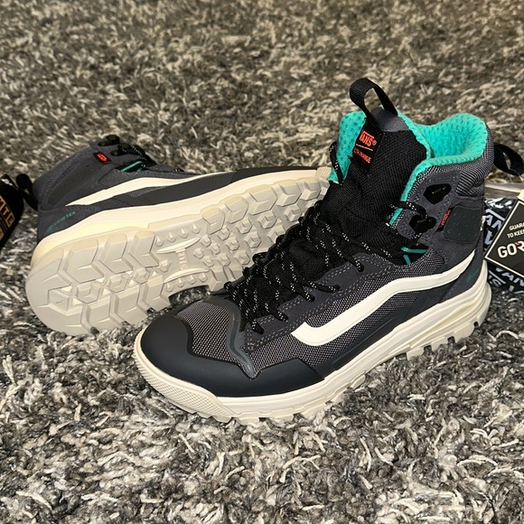 New VANS UltraRange EXO Hi GORE-TEX MTE-3 in Gray / Multi - Picture 3 of 16